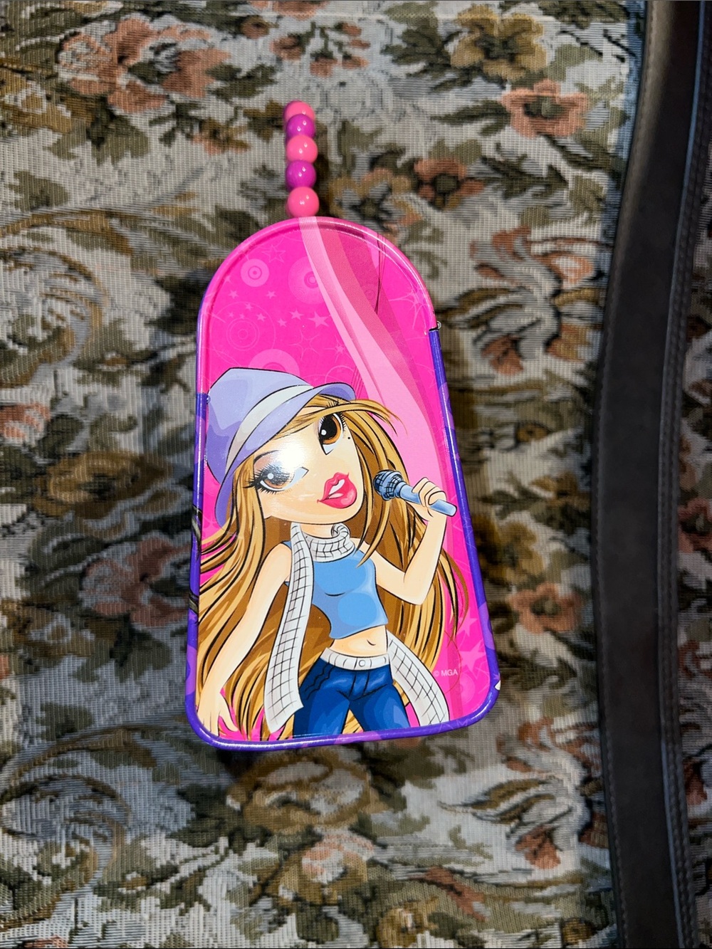 BRATZ Metal “purse” - Picture 3 of 6